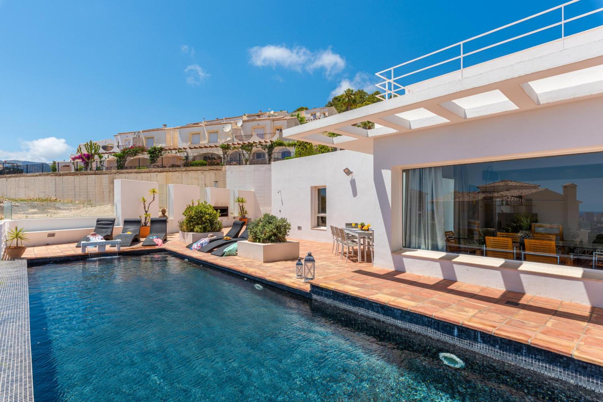 Villa Moderna - Plusholidays カルプ エクステリア 写真
