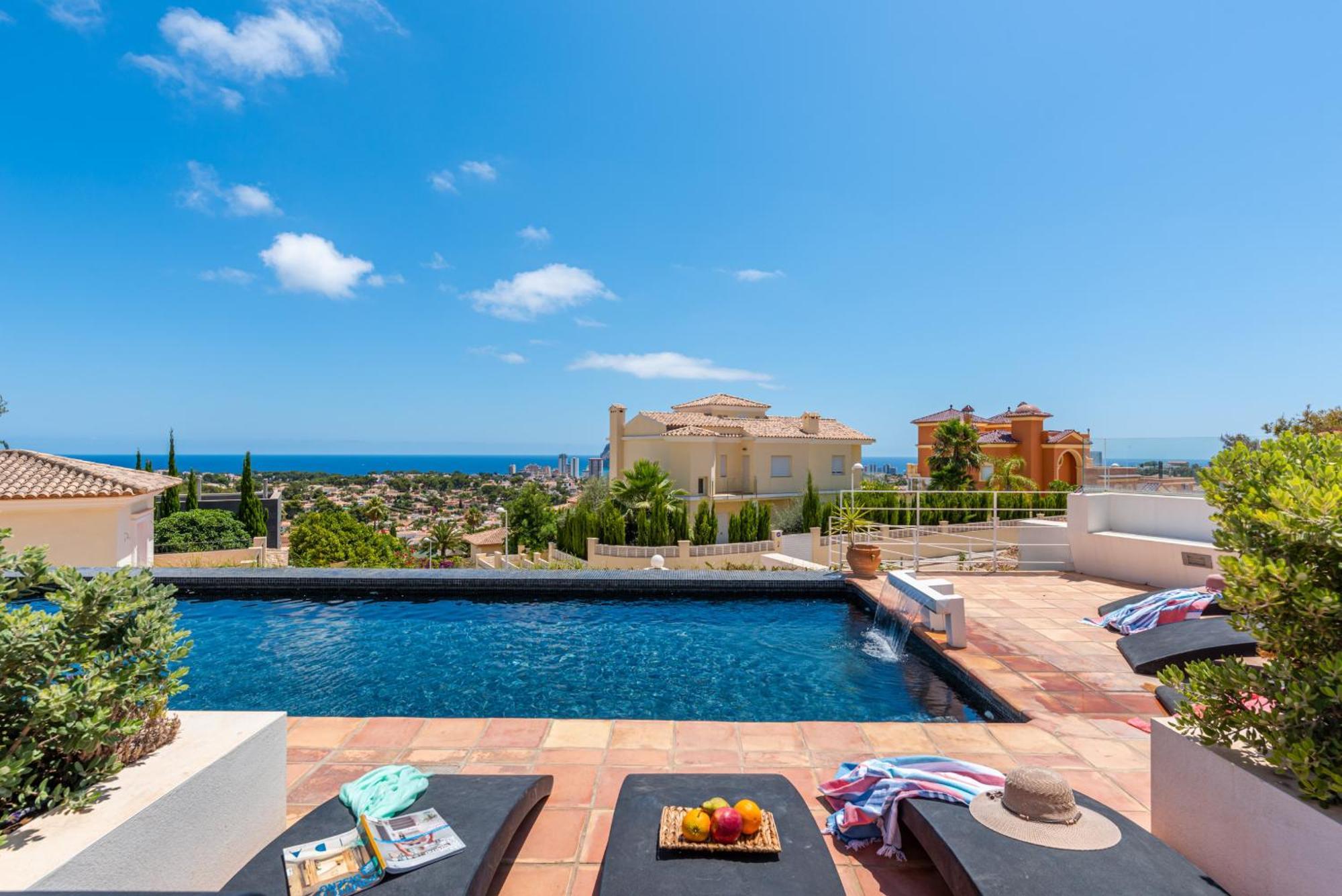 Villa Moderna - Plusholidays カルプ エクステリア 写真